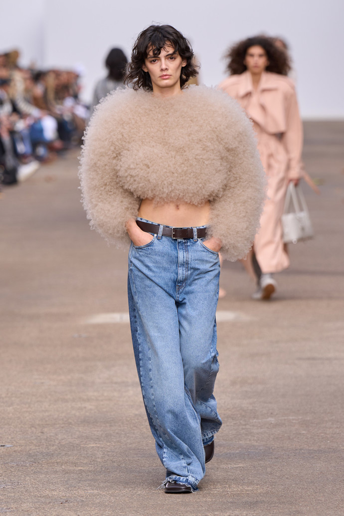 Stella McCartney jaro/léto 2025
Stella McCartney jaro/léto 2025