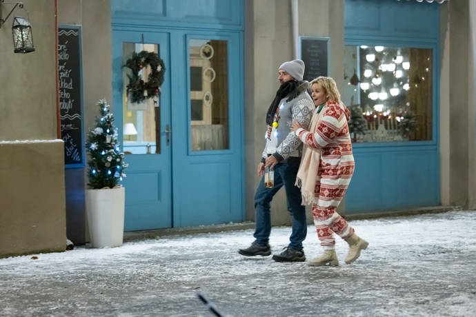 Nekonečný seriál Ulice sleduje dramatické osudy několika rodin žijících v sousedství
