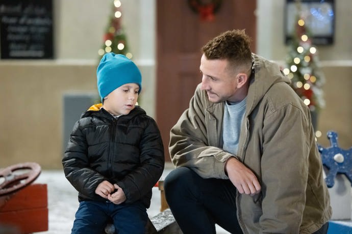 Nekonečný seriál Ulice sleduje dramatické osudy několika rodin žijících v sousedství
