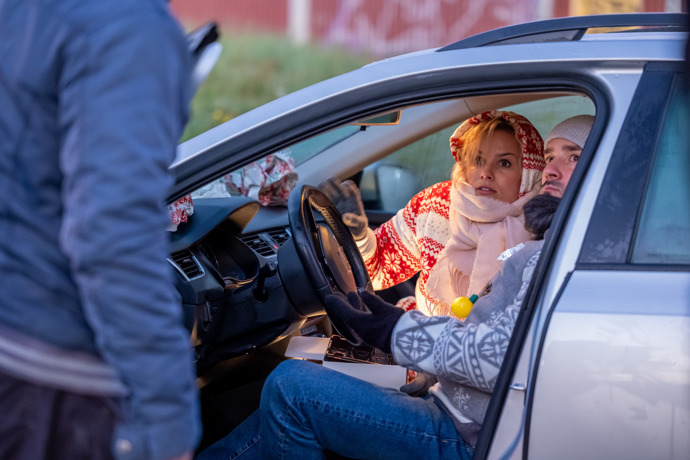 Nekonečný seriál Ulice sleduje dramatické osudy několika rodin žijících v sousedství
