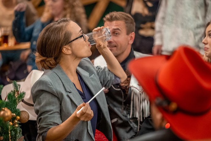Nekonečný seriál Ulice sleduje dramatické osudy několika spřátelených rodin žijících v sousedstvi
Nekonečný seriál Ulice sleduje dramatické osudy několika spřátelených rodin žijících v sousedstvi