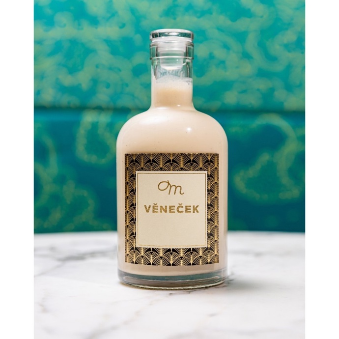 Vaječný likér Věneček, Cukrárna Myšák, 300 Kč (0,2 l)
