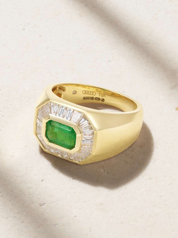 Zlatý prsten 18-karat gold, emerald and diamond ring, Shay, 7790 eur
Zlatý prsten 18-karat gold, emerald and diamond ring, Shay, 7790 eur