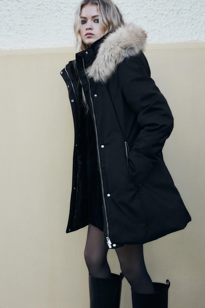 Zara, 2299 Kč
Zara, 2299 Kč
