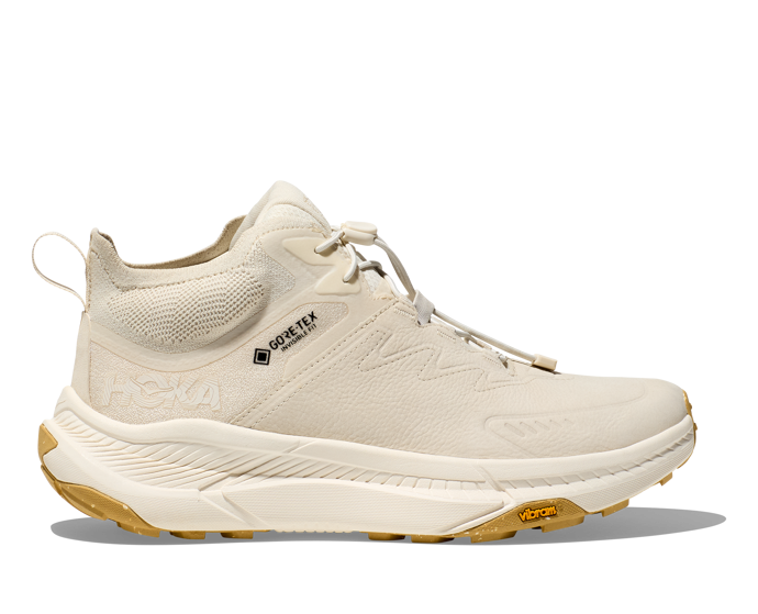 Hoka, 4699 Kč, urbanlux.cz
Hoka, 4699 Kč, urbanlux.cz