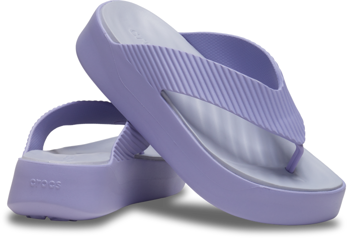 Crocs, 1519 Kč, urbanlux.cz
Crocs, 1519 Kč, urbanlux.cz