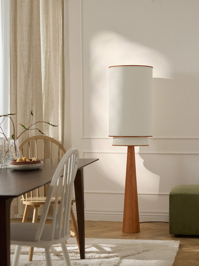 Stojací lampa Faro, Westwing Collection, 10 149 Kč

