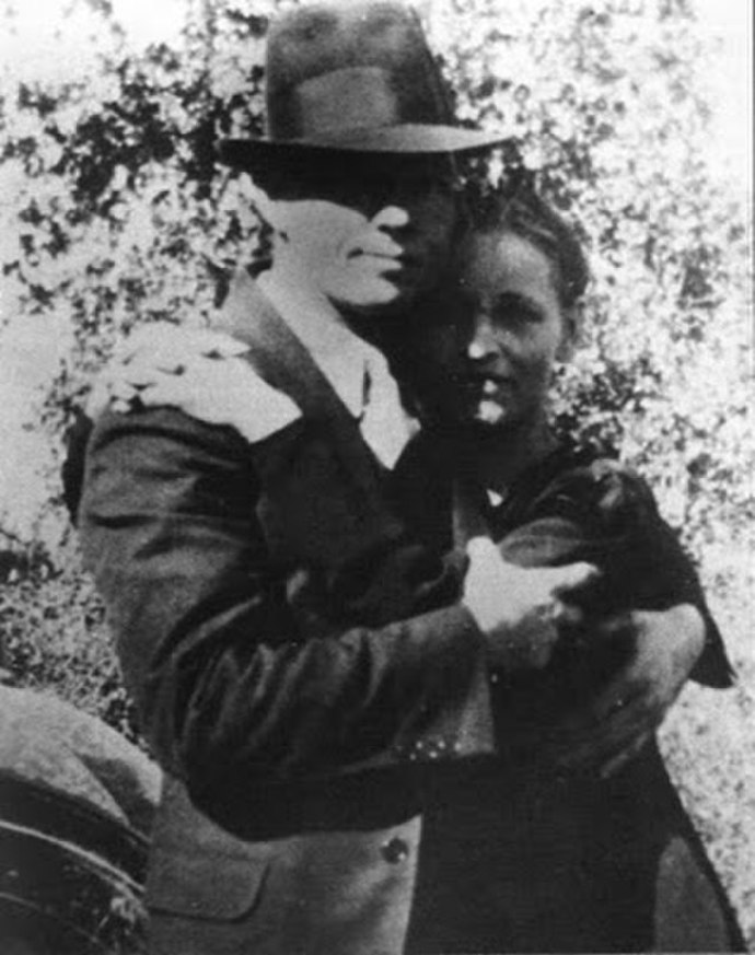 Bonnie a Clyde
Bonnie a Clyde