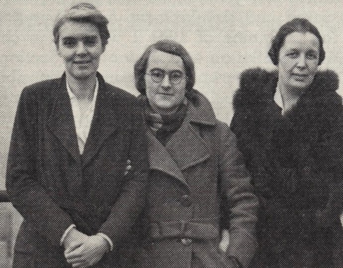 Beatrice Shilling s přítelkyněmi
