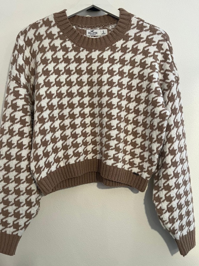 Svetr Hollister, velikost S, 285 Kč
