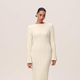 Adoore, 126 eur
