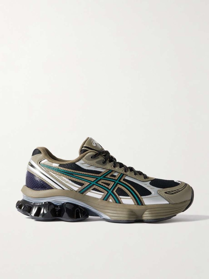 Asics, 190 eur
Asics, 190 eur