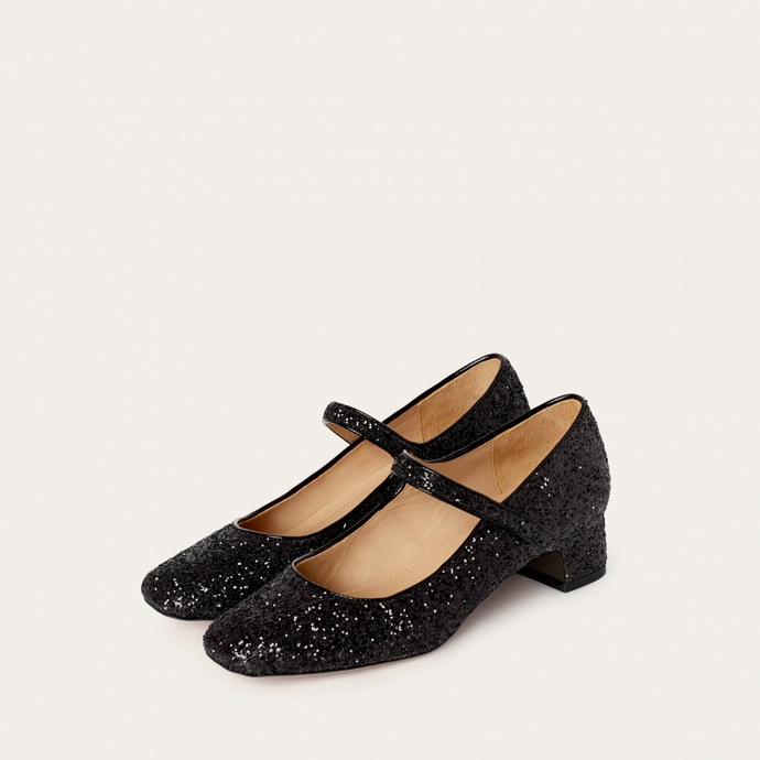 Balagan, 145 eur
Balagan, 145 eur