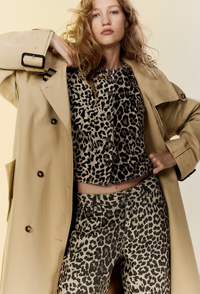 Široké džíny s leopardím vzorem, H&M, 719 Kč
