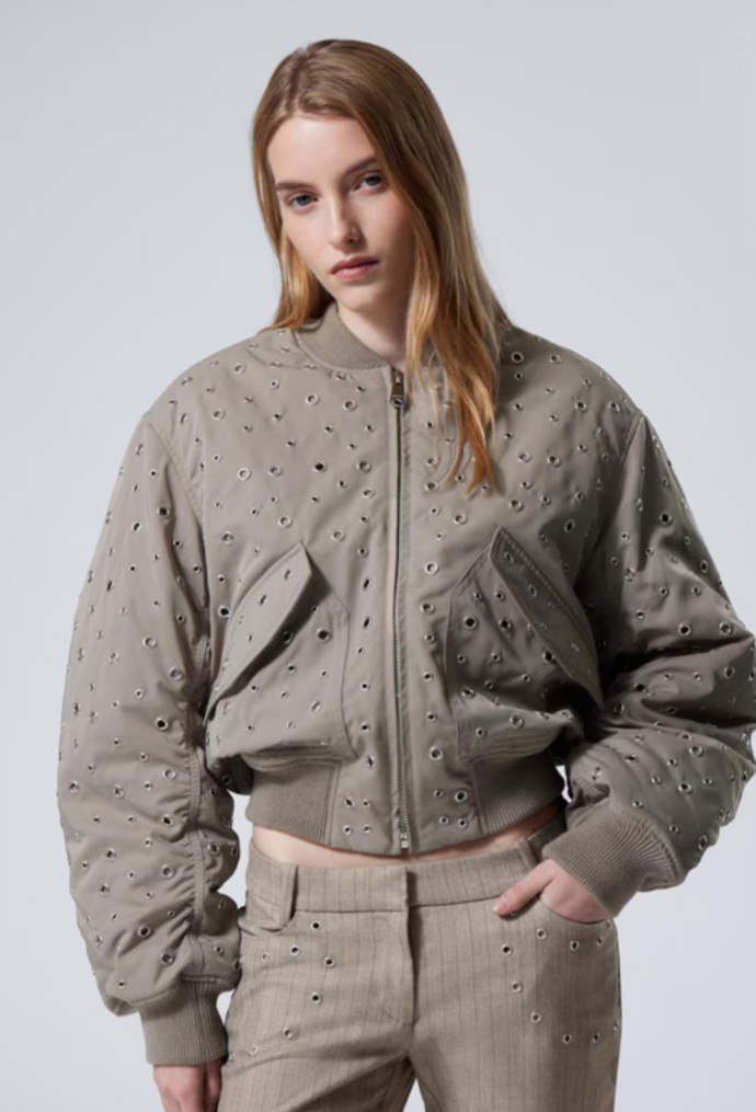 Dámský bomber s detaily, Weekday, 6 225 Kč
