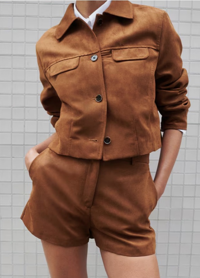 Elegantní šortky, H&M, 719 Kč
