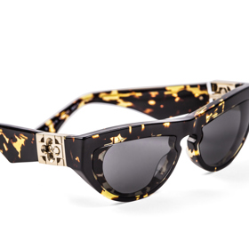 Sunglass Hut, 7526 Kč, Fashion Arena Prague Outlet
