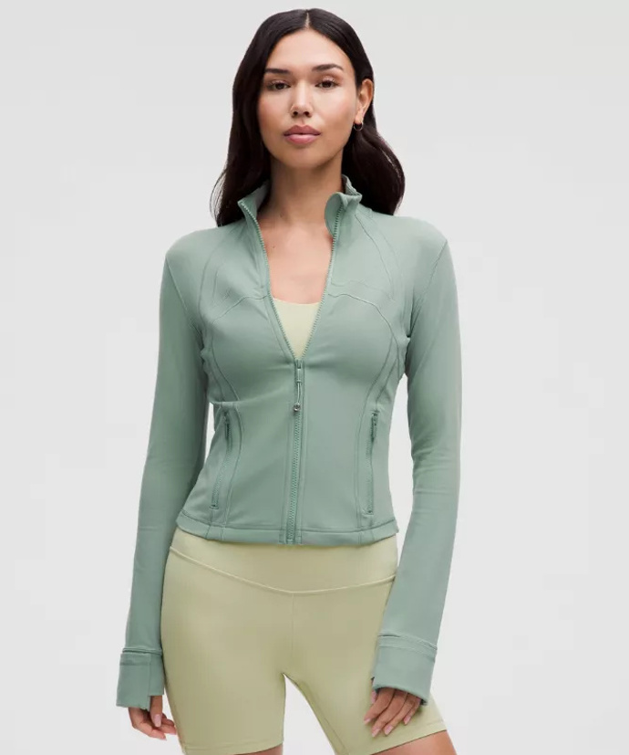 Bunda, Lululemon, 98 eur
