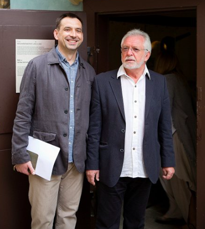 Pánové spolu nemluvili deset let
Pánové spolu nemluvili deset let