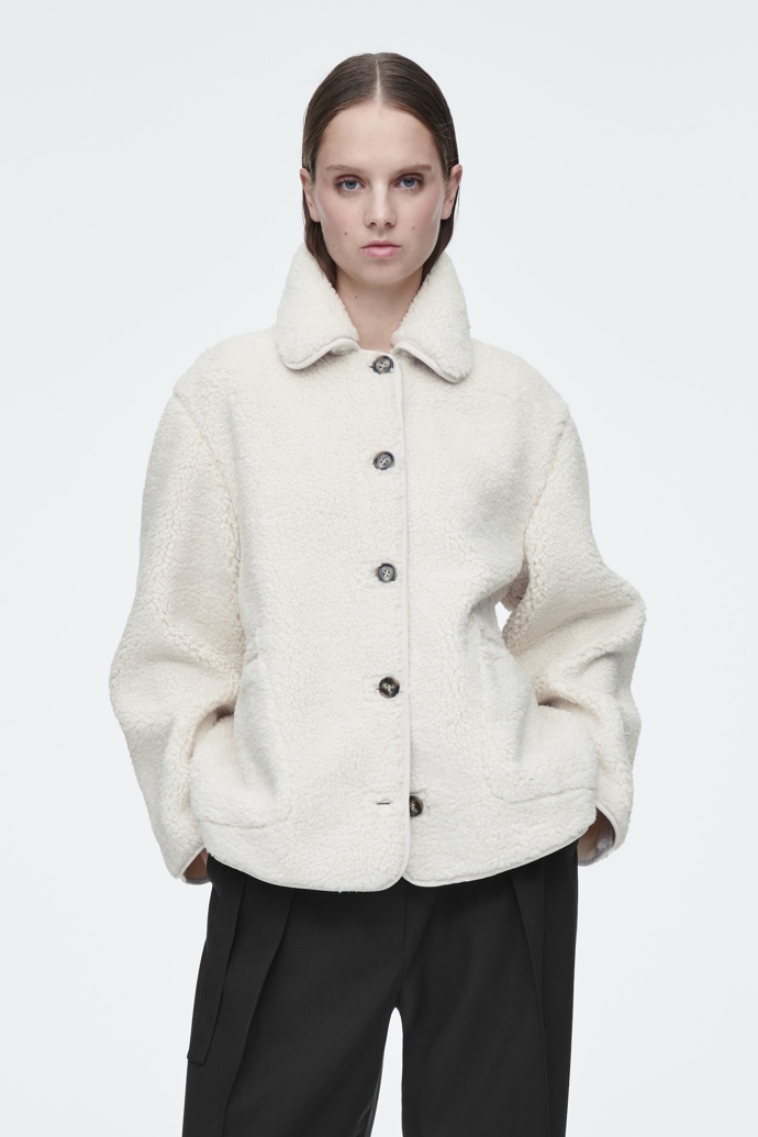 Cos, 150 eur
