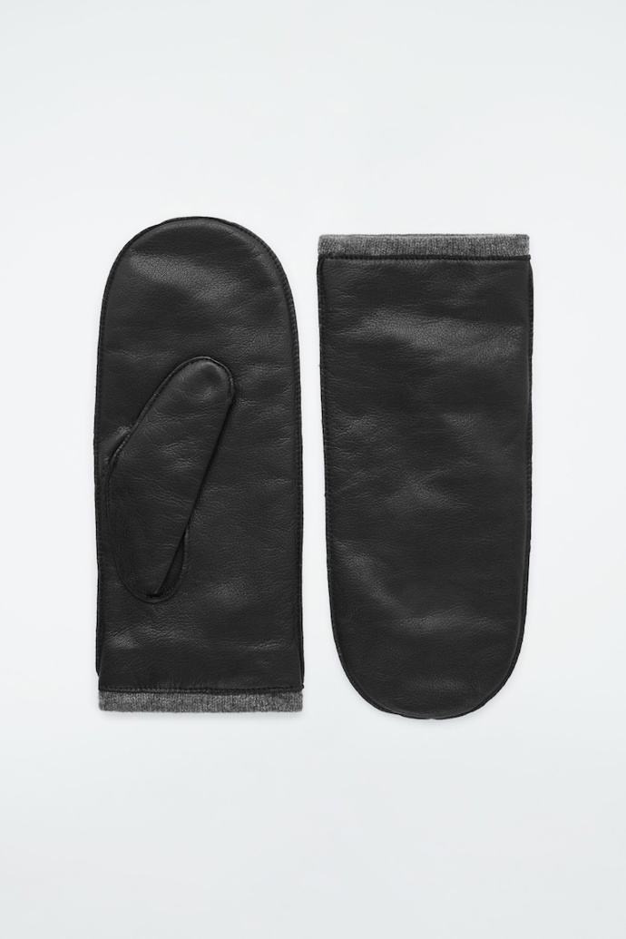 Cos, 69 eur
Cos, 69 eur