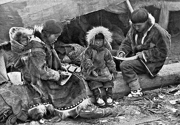 Život Inuitů v minulosti
Život Inuitů v minulosti