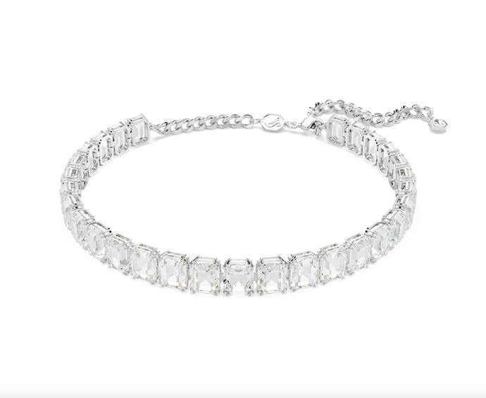 Obojkový náhrdelník Millenia, Swarovski, 8500 Kč
Obojkový náhrdelník Millenia, Swarovski, 8500 Kč