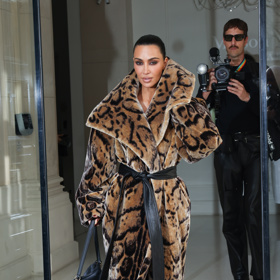 Kim Kardashian udává módní trendy i v zimních měsících
