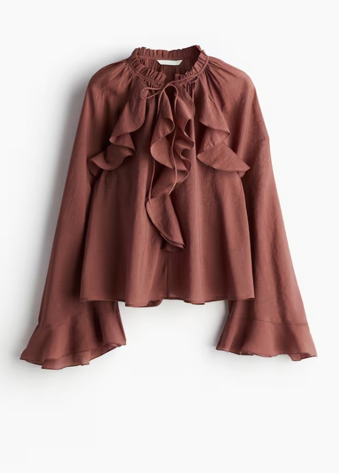 Halenka s volánky, H&M, 959 Kč
