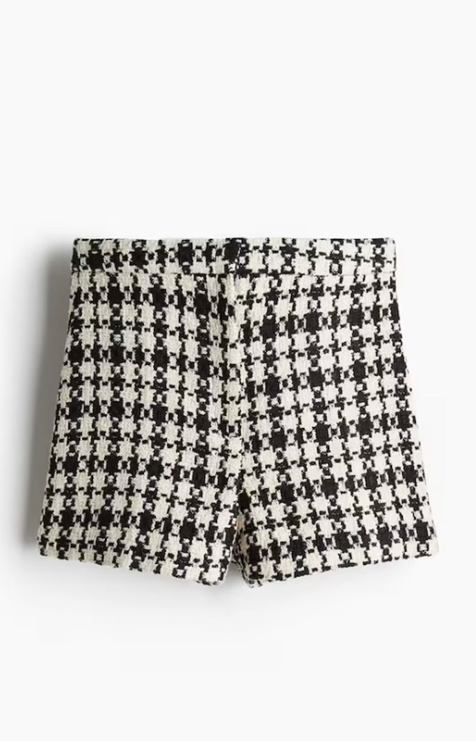 Žakárově tkané šortky, H&M, 599 Kč
