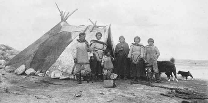 Život Inuitů v minulosti
Život Inuitů v minulosti