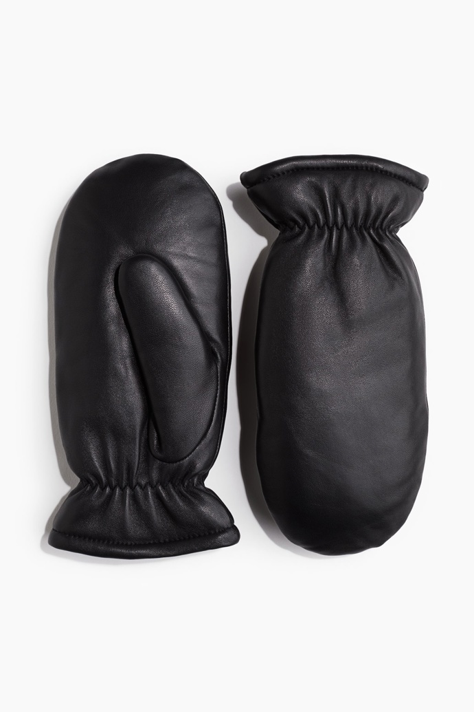 H&M, 1199 Kč
H&M, 1199 Kč