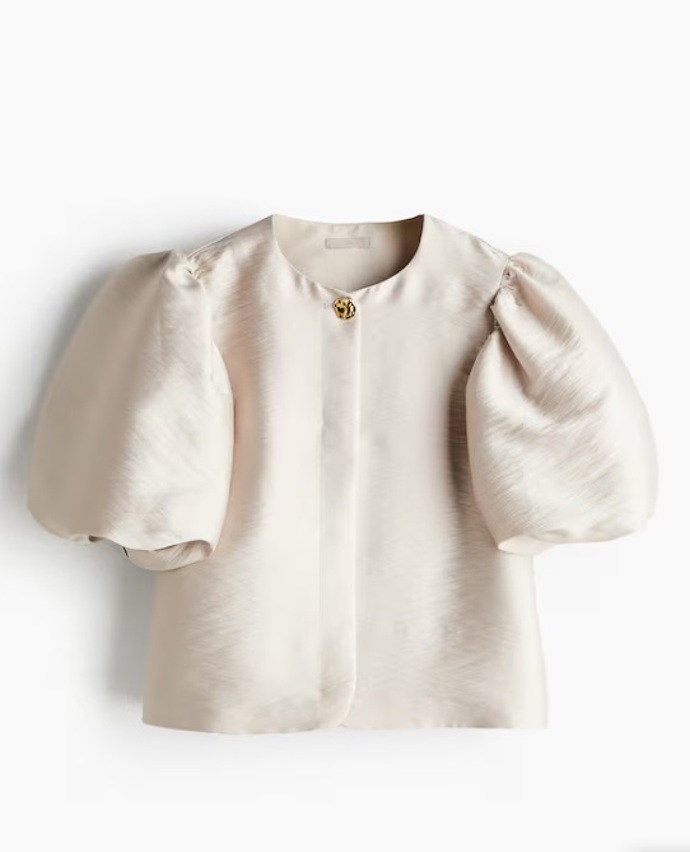 Halenka s balonovým rukávem, H&M, 699 Kč
