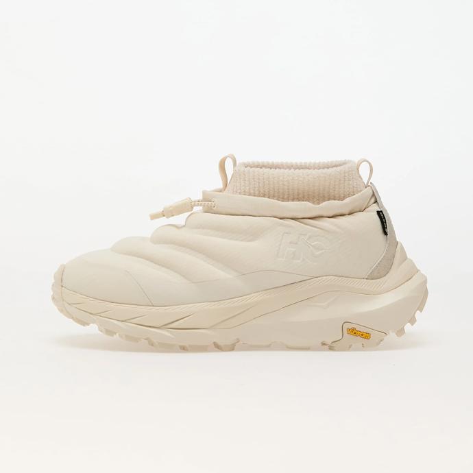 Hoka, 4999 Kč, footshop.cz
Hoka, 4999 Kč, footshop.cz