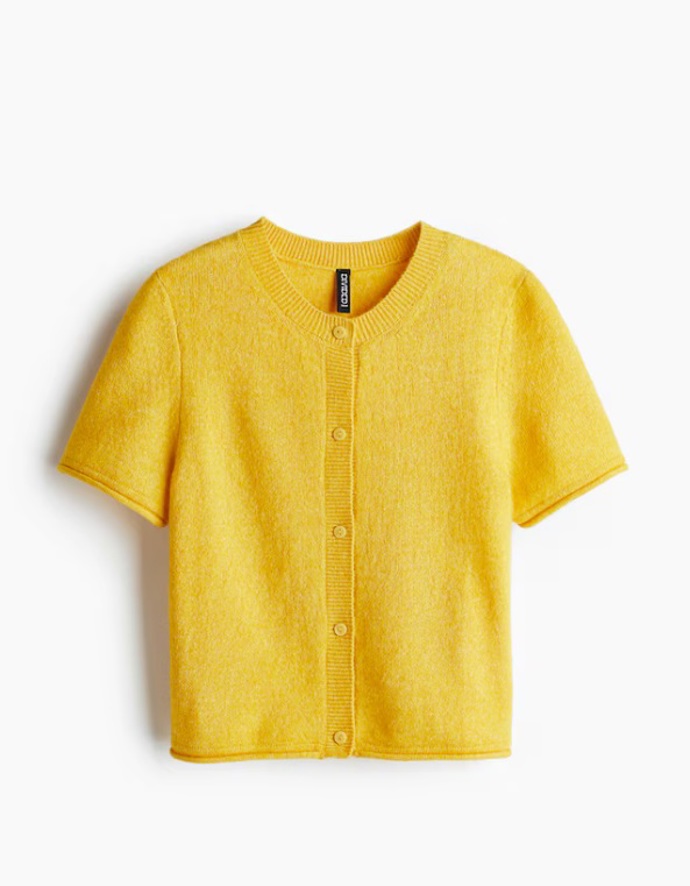 Propínací svetřík z jemného úpletu, H&M, 479 Kč
