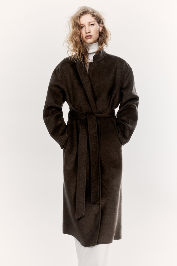Kabát, H&M, 4299 Kč
Kabát, H&M, 4299 Kč