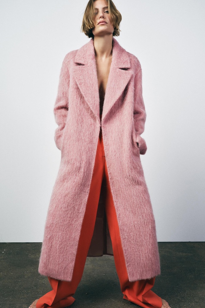 Kabát, Zara, 4299 Kč
Kabát, Zara, 4299 Kč