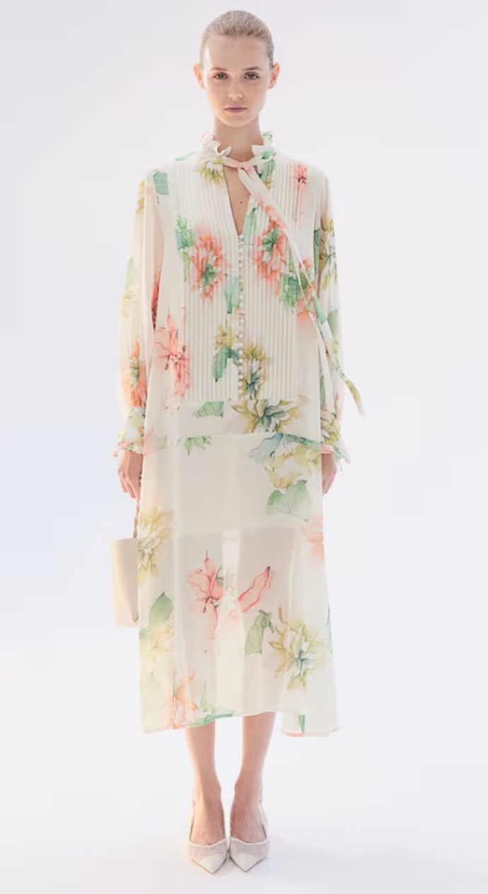 Šifonové šaty se sámky, H&M, 699 Kč
