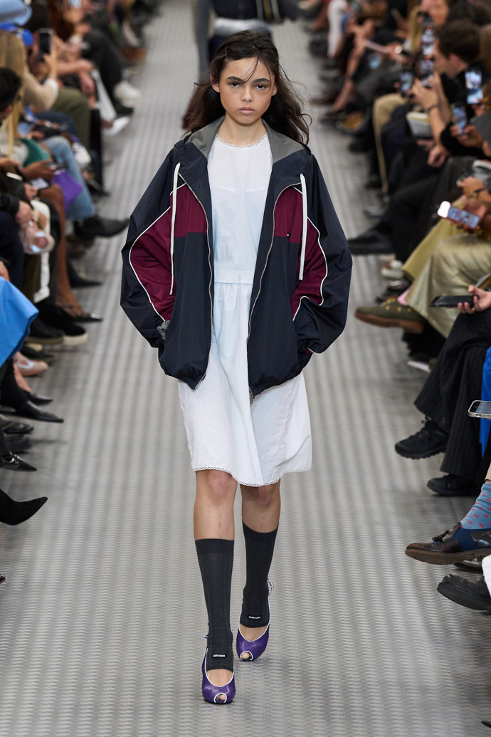 Miu Miu jaro/léto 2025
Miu Miu jaro/léto 2025