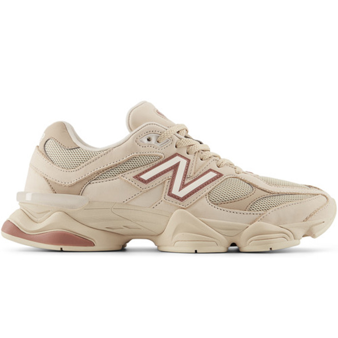 New Balance, 4749 Kč
New Balance, 4749 Kč