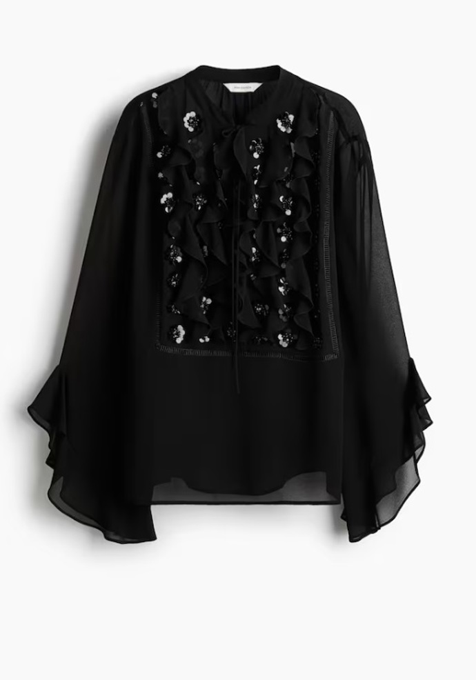 Zdobená halenka, H&M, 1 199 Kč
