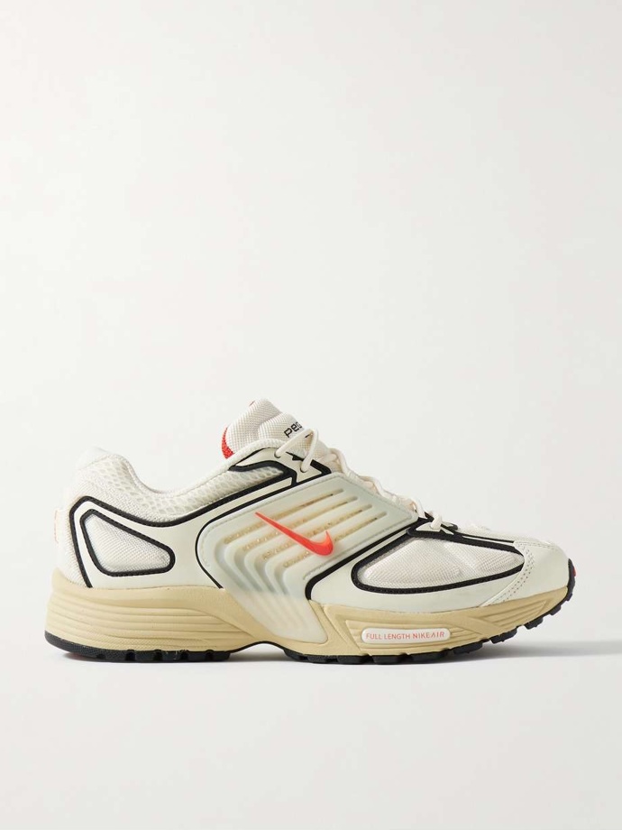 Nike, 160 eur
Nike, 160 eur