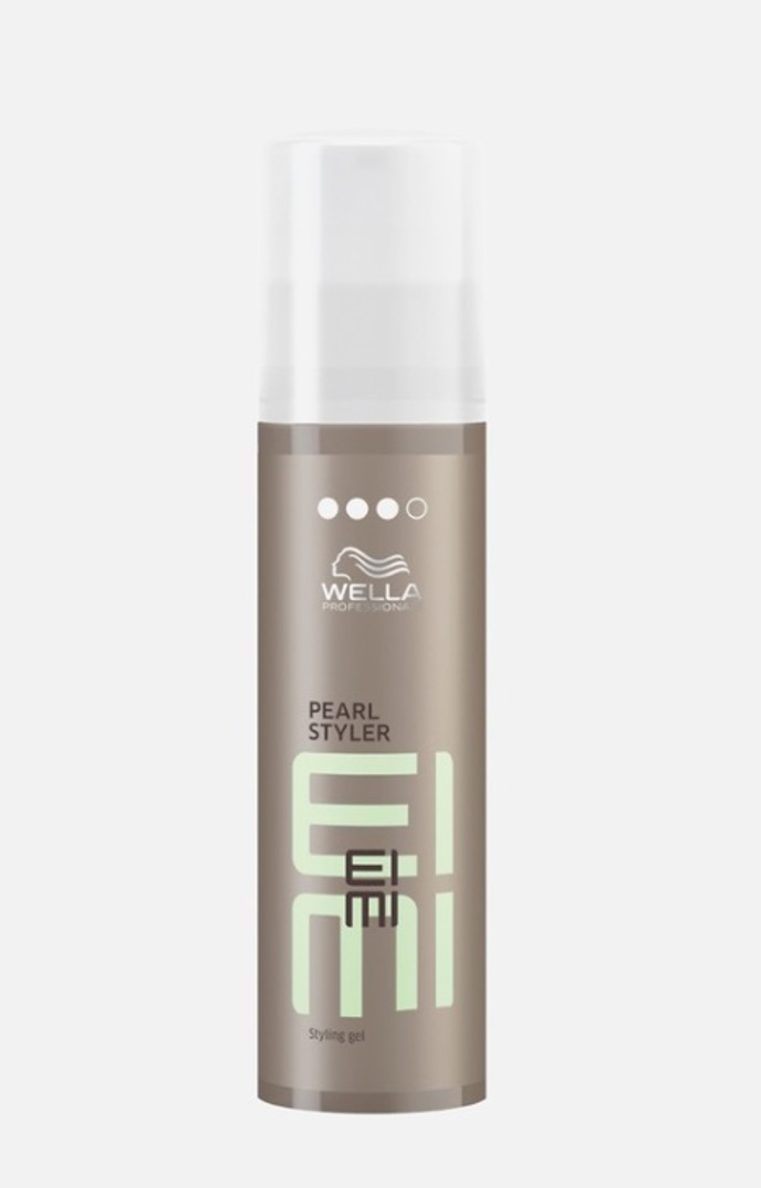 Wella Profesionals gel na vlasy, Douglas, 499 Kč
