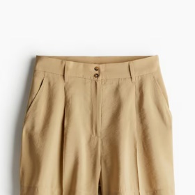 Bermudy z modalové směsi, H&M, 599 Kč
