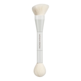 Oboustranný štětec na obličej a na rozjasňovač HY-GEN FACE BRUSH, Natasha Denona, 1250 Kč
