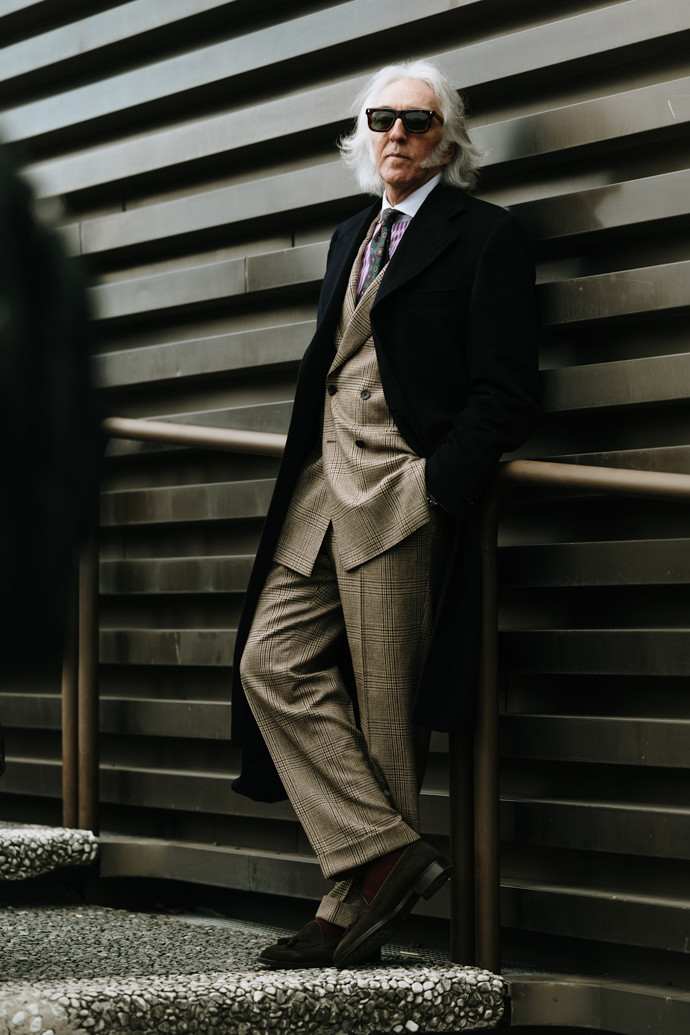 Inspirace z módního veletrhu Pitti Uomo a pánských fashion weeků 2025 z Milána a Paříže.
