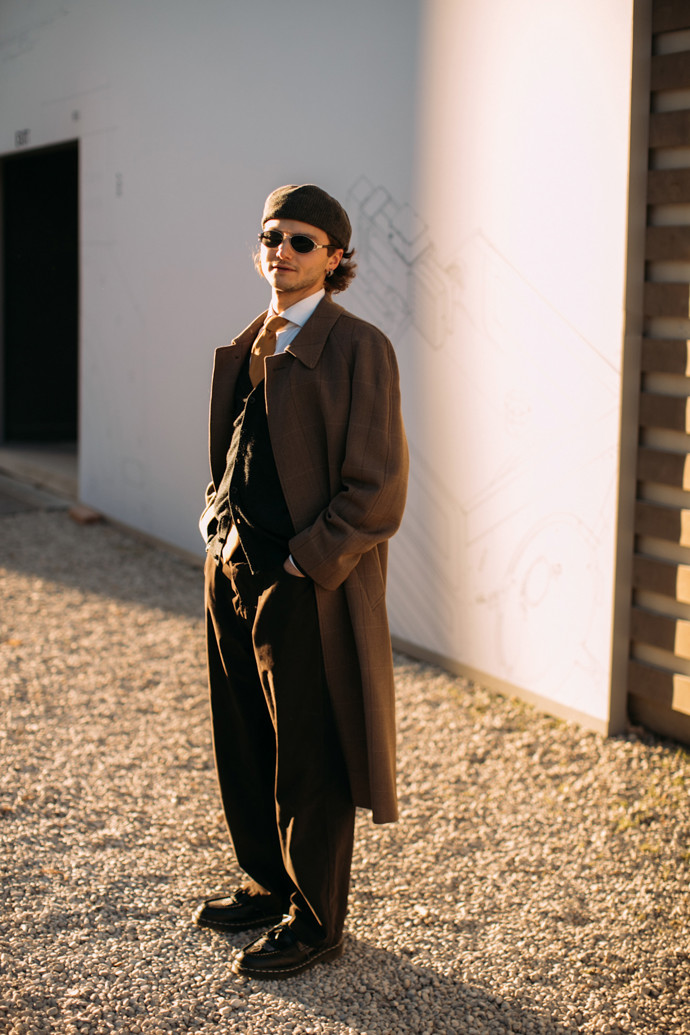 Inspirace z módního veletrhu Pitti Uomo a pánských fashion weeků 2025 z Milána a Paříže.

