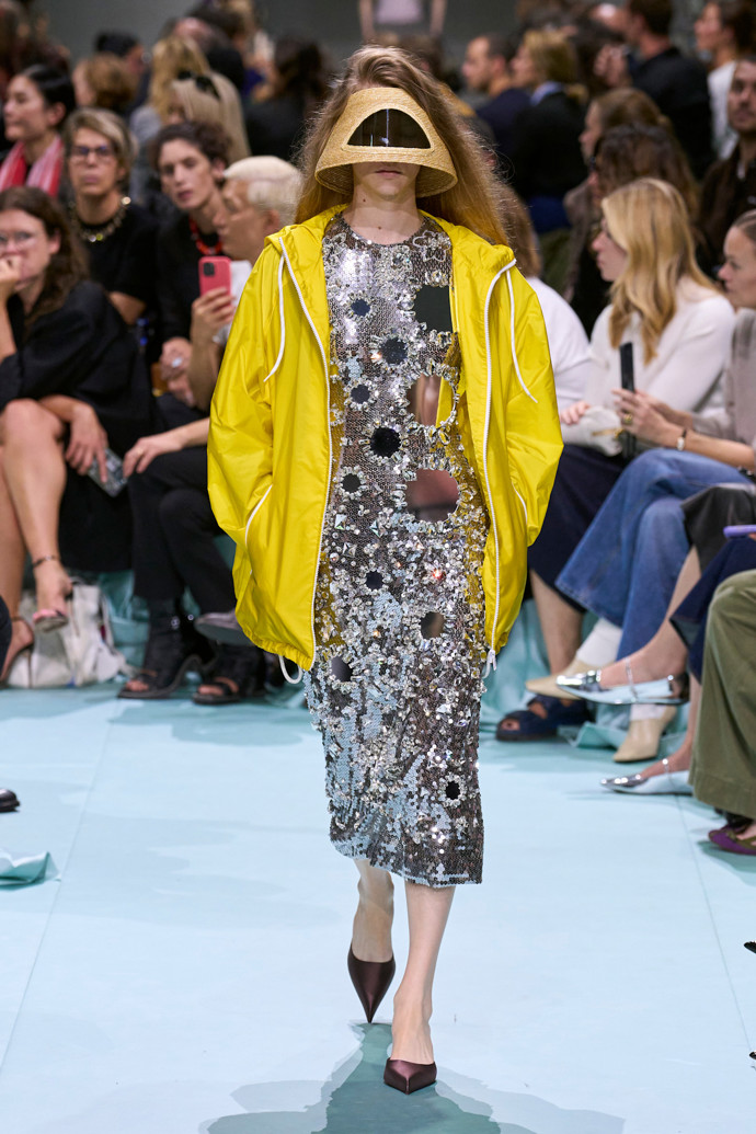 Prada jaro/léto 2025
Prada jaro/léto 2025