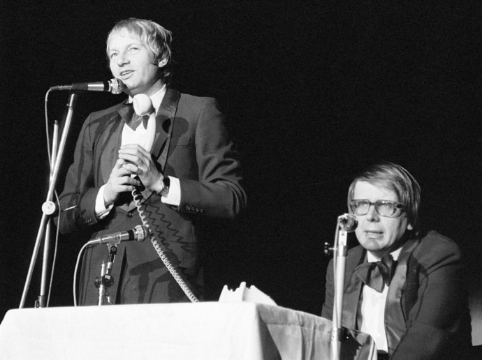 Herci Luděk Sobota a Miloslav Šimek v divadle Semafor
