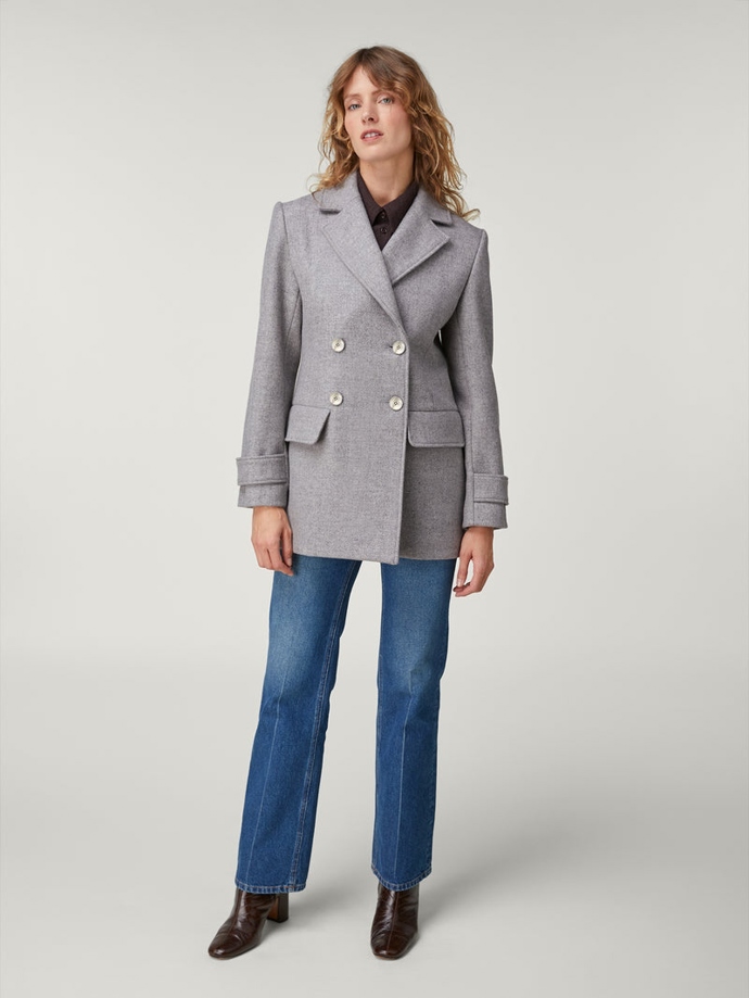 Rouje, 219 eur
Rouje, 219 eur